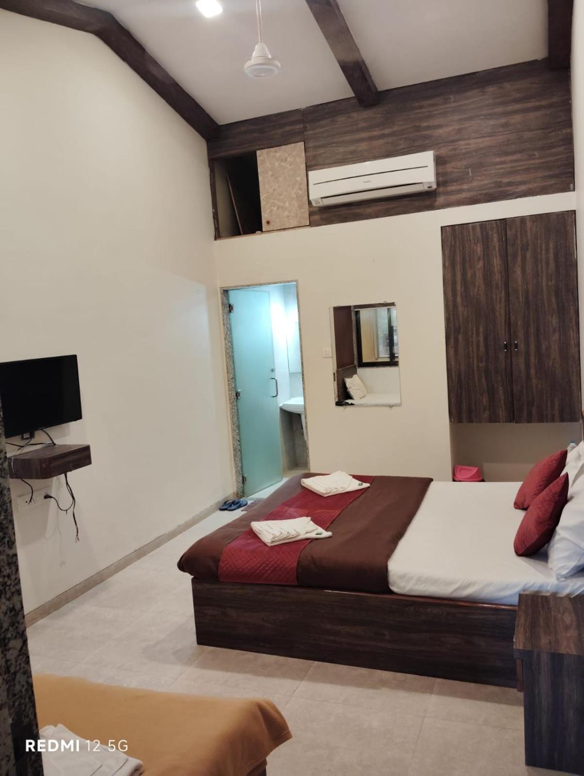 H O T E L Ammbasador Hotel Panchgani