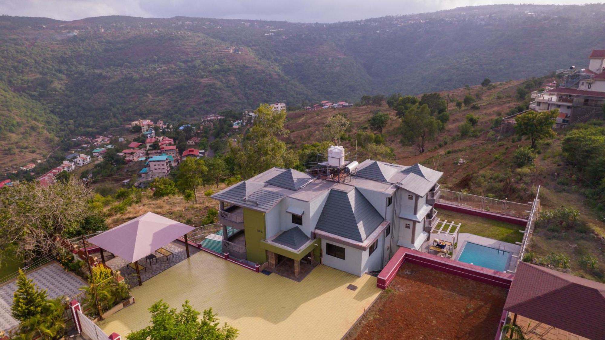 Villa Magnum Villa *