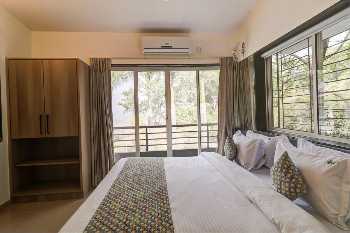 Villa Space Villa, Esperanza By Svar With Breakfast, Swimming View And Valley View