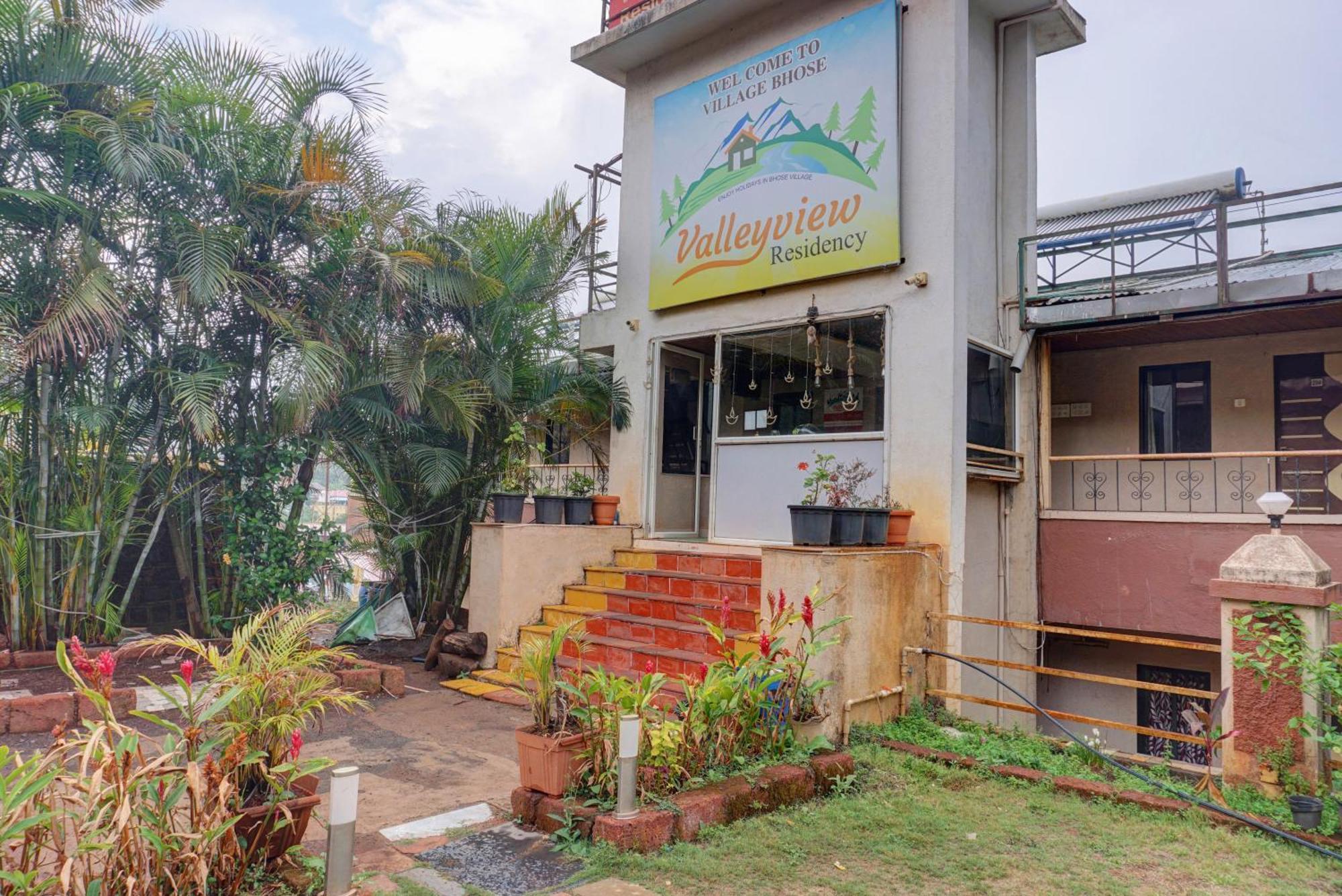 Vallyview's Residency Hotel