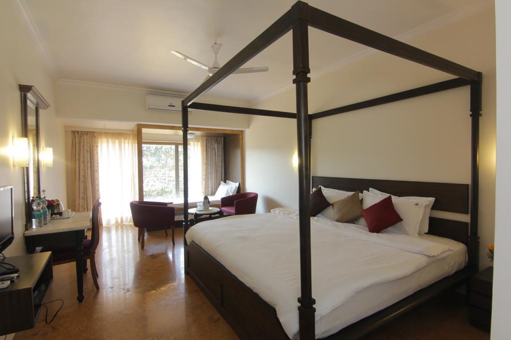 Aveda Blue Country Resort 3*