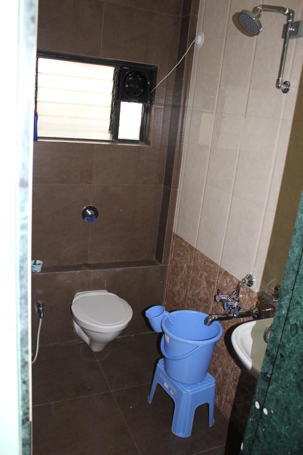 Private With Garden, Main Road Connected - Om Bungalow, Happy Stay, Holiday home *
