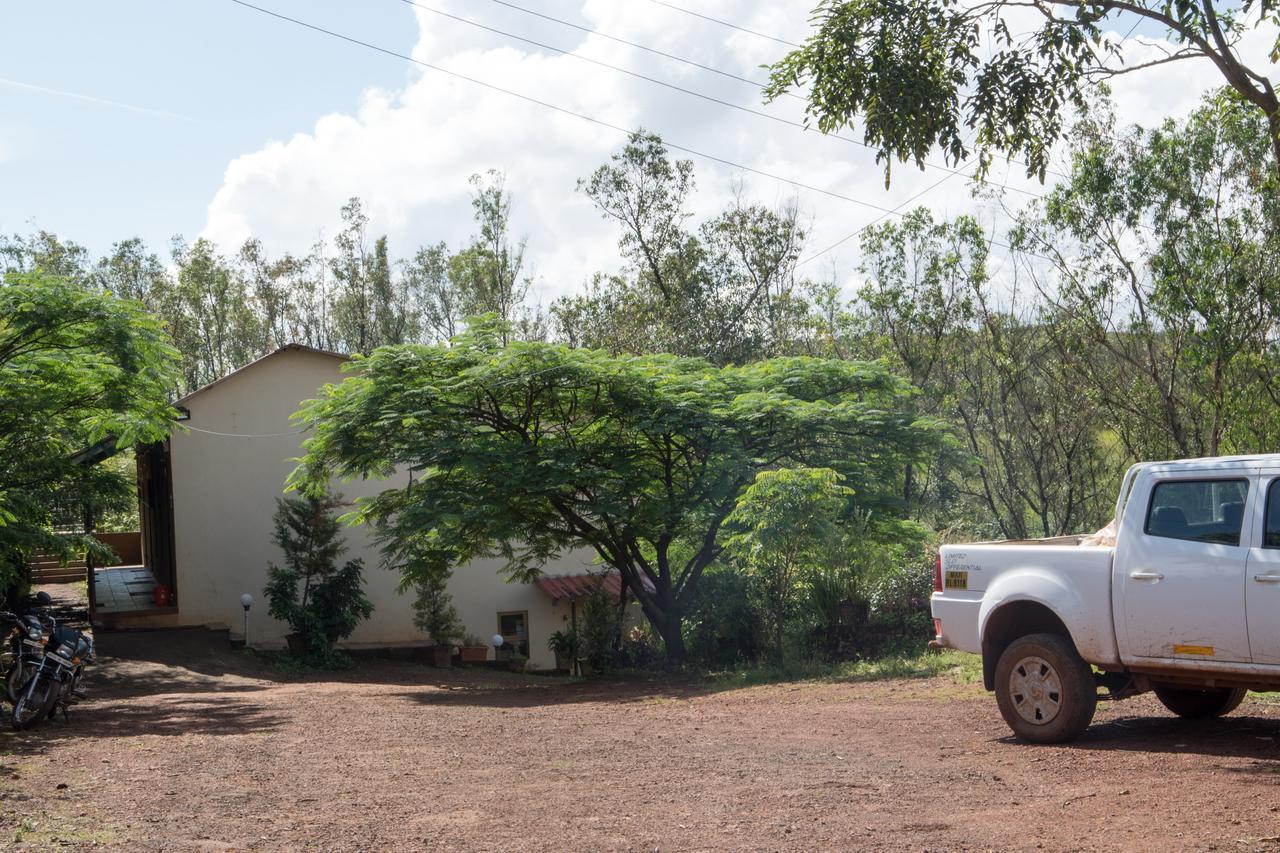 Ankur Farmhouse Hotel *