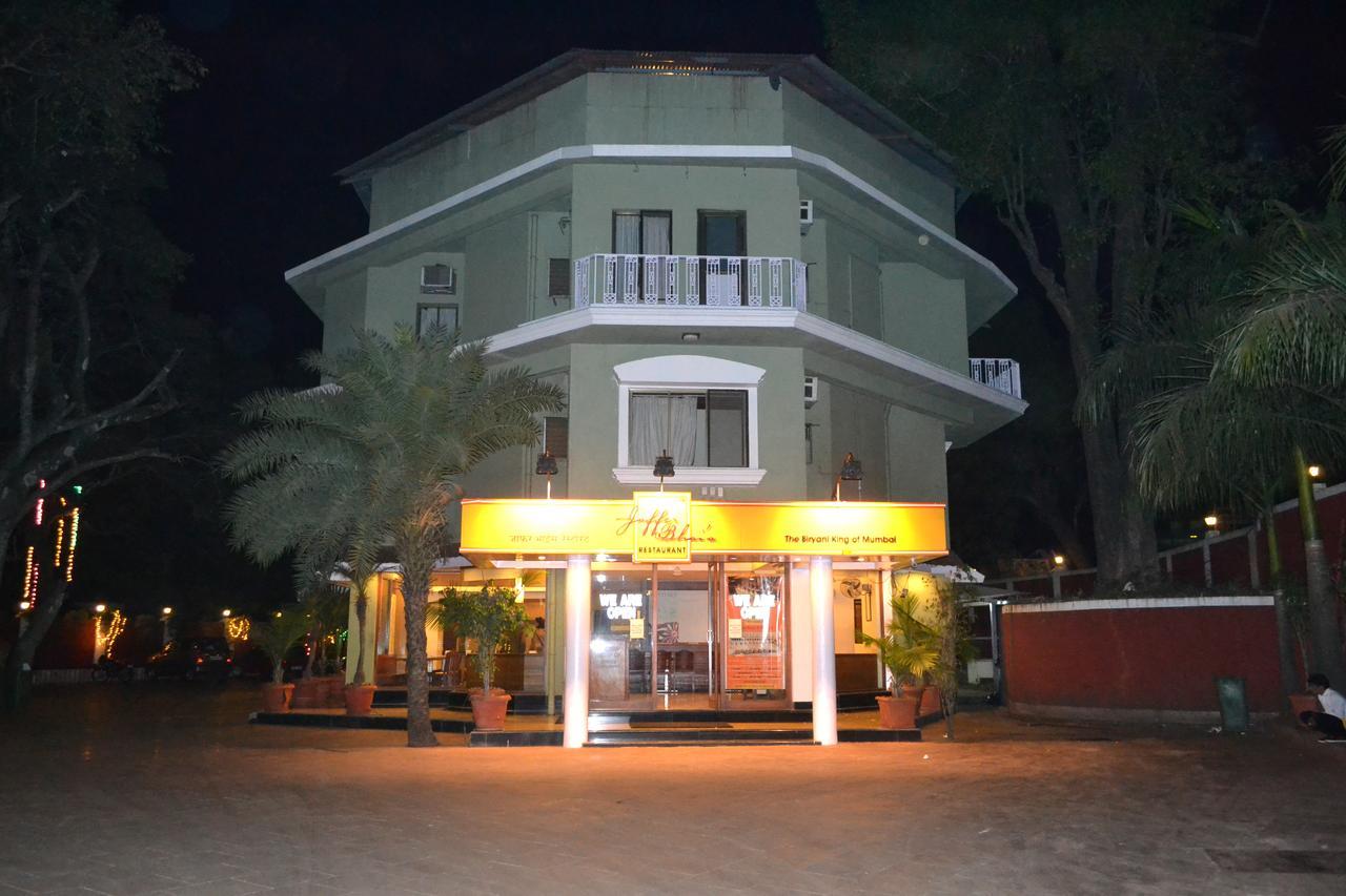 Jaffer Bhai's Brickland Hotel