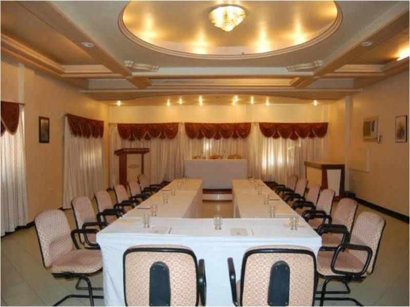 Aveda Blue Country Resort 3*