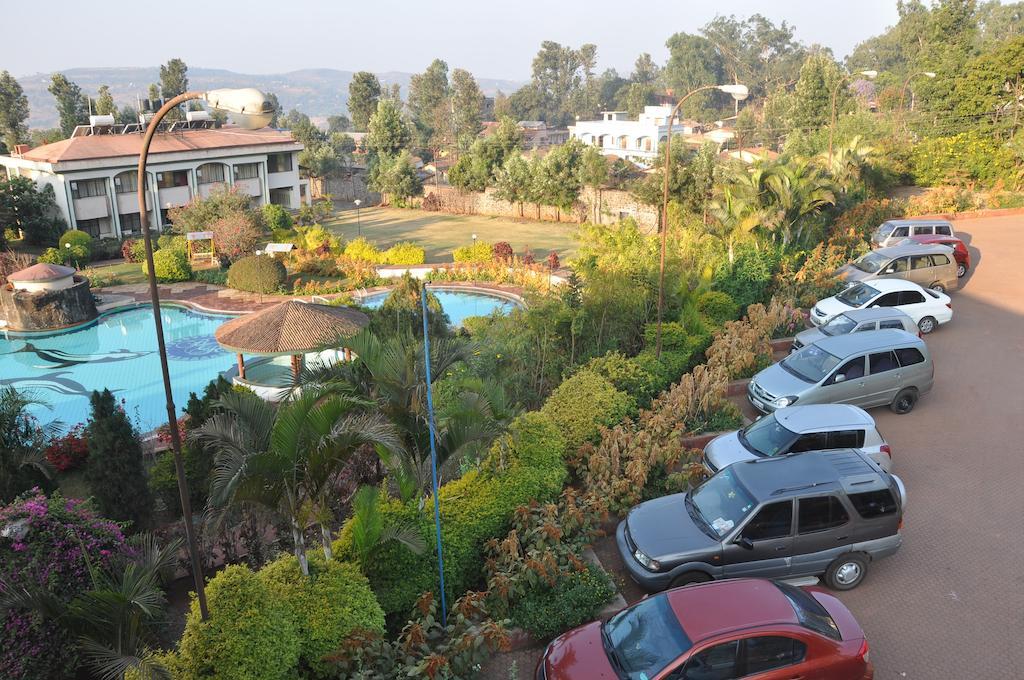 Aveda Blue Country Resort 3*
