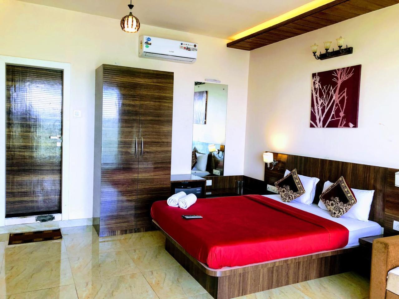 Hotel Rainforest Restaurant & Villas *