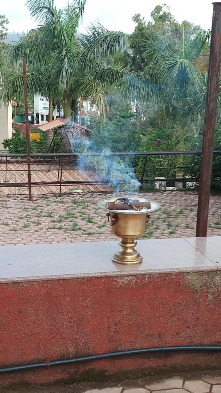 Ratan * Panchgani