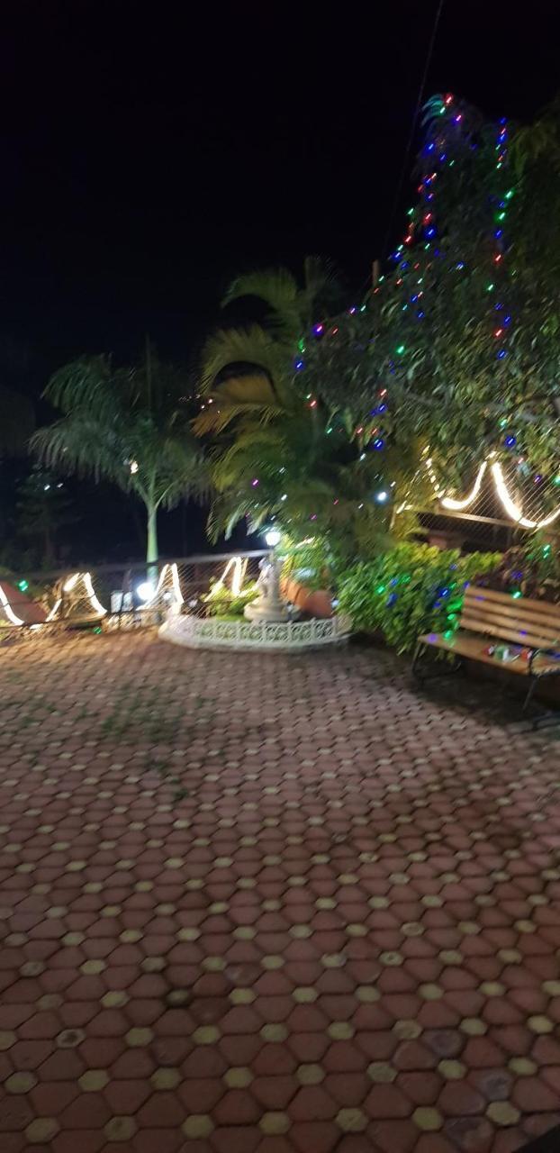 Villa Ratan *
