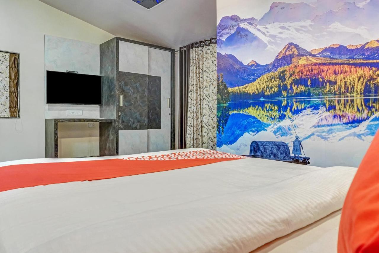 Oyo 23624 Hotel 3*