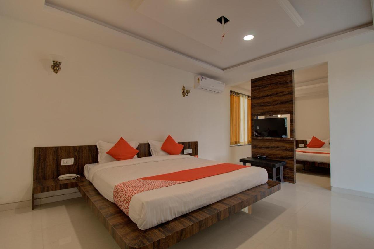 Oyo 24117 Dream Valley Hotel 3*