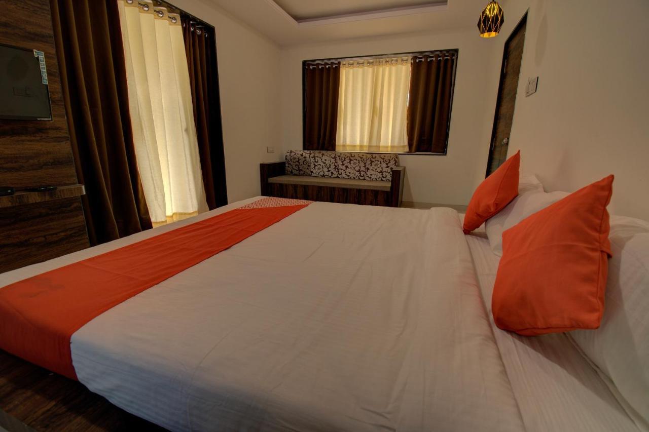 Hotel Oyo 24117 Dream Valley
