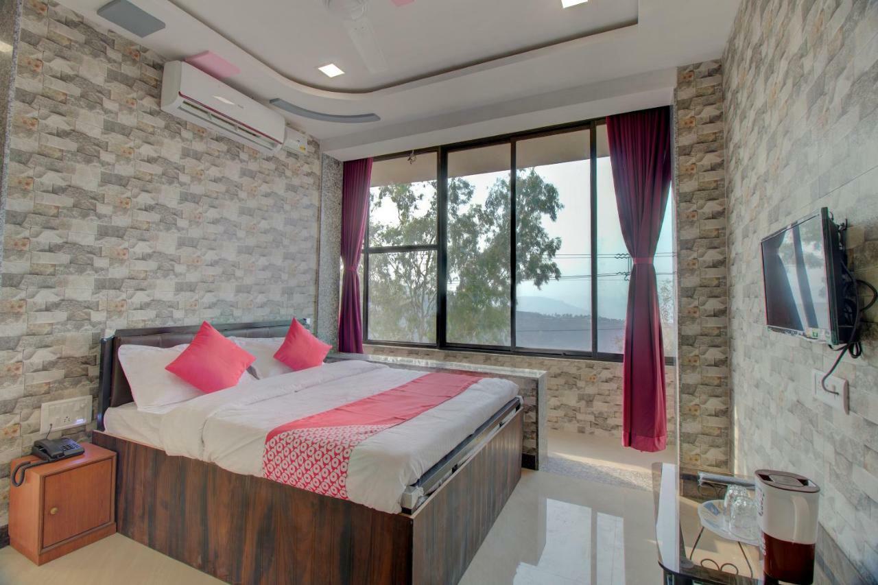 Hotel Oyo 28619 Dsk Valley 3*