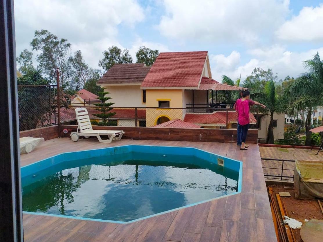 Ratan Villa *