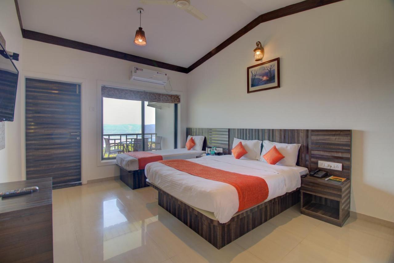 Rainforest Restaurant & Villas