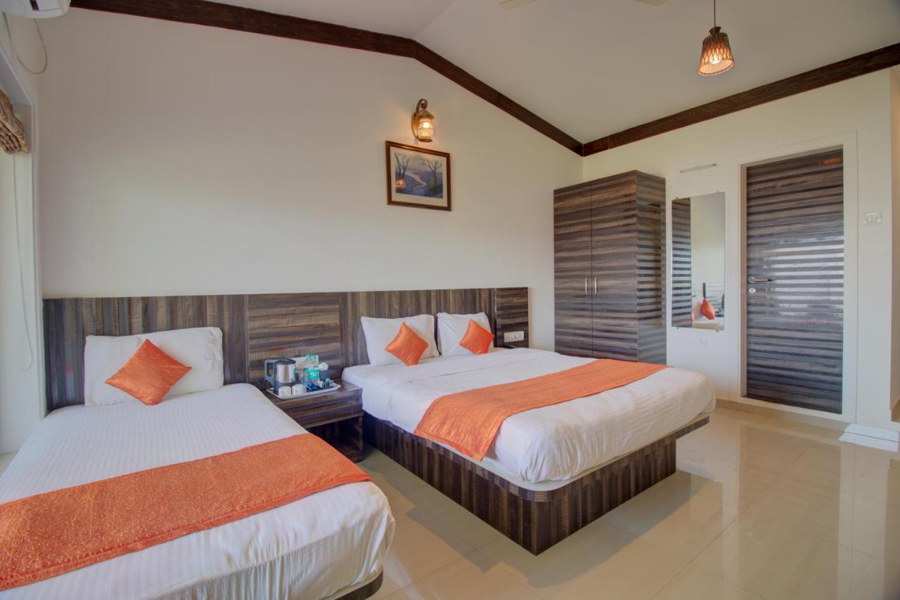 Rainforest Restaurant & Villas Hotel *