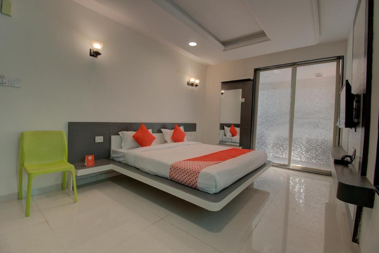 Oyo 24117 Dream Valley