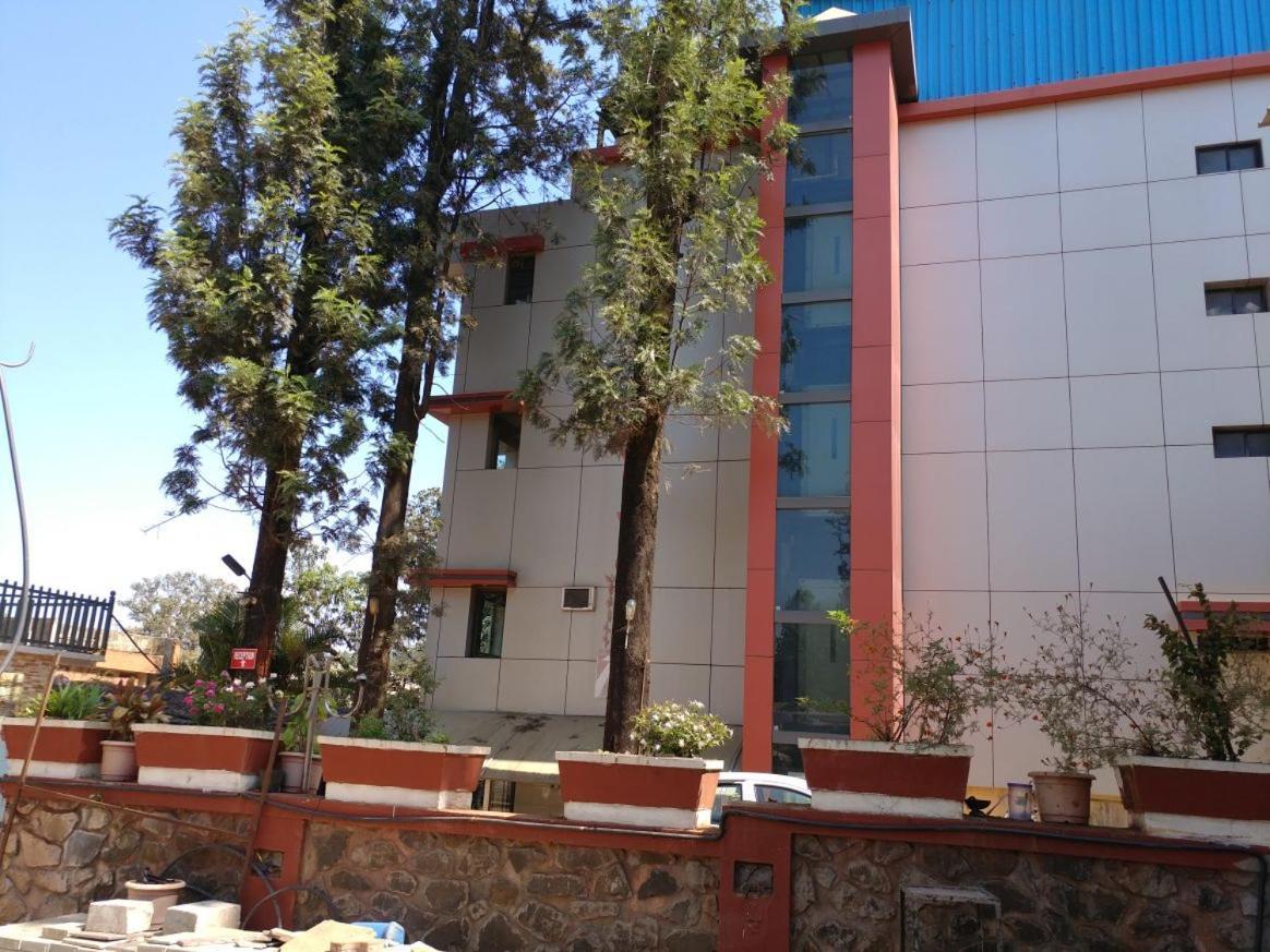 Rahil Plaza Hotel